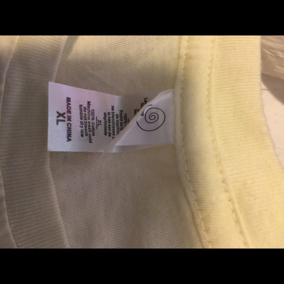 T-Shirt - Picture 3 of 3